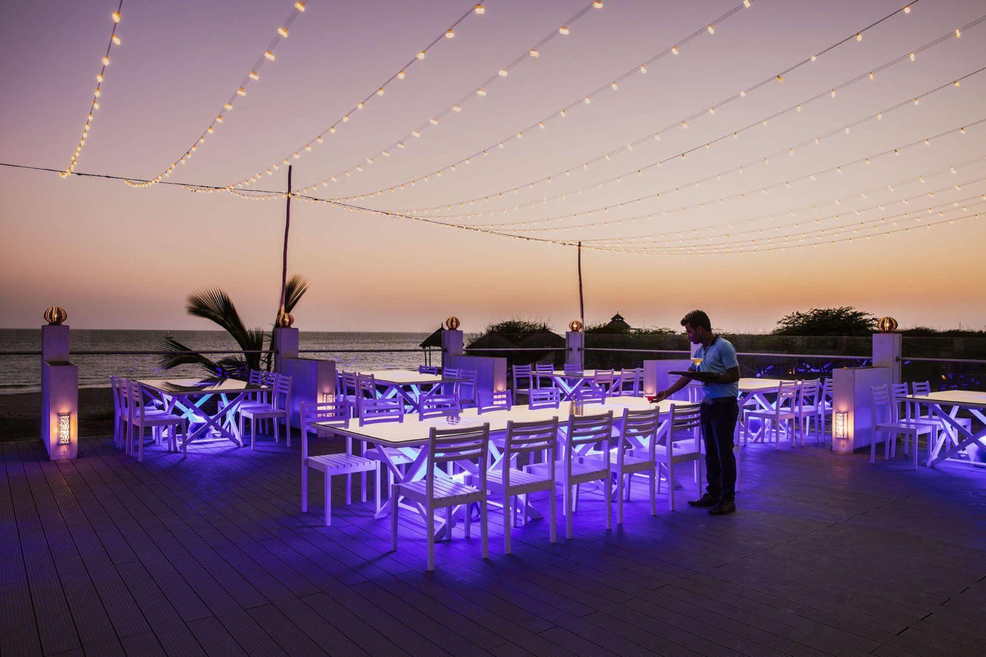 Serena Beach Resort Мандви Экстерьер фото
